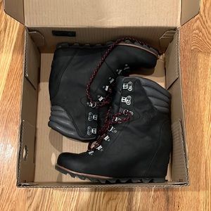 Sorel conquest wedge 8.5 ships without box